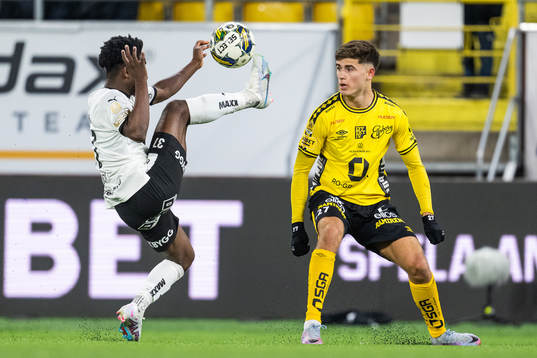 Häckens Ibrahim Sadiq och Elfsborgs Besfort Zeneli