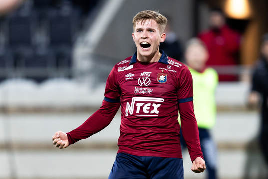 Örgrytes Isak Dahlqvist jublar