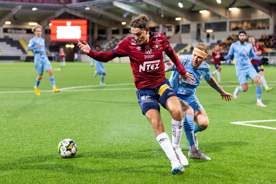 Örgrytes Noah Christoffersson och AFC Eskilstunas Jesper