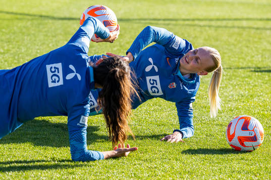 Ingrid Syrstad Engen and Karina Sævik of the Norwegian