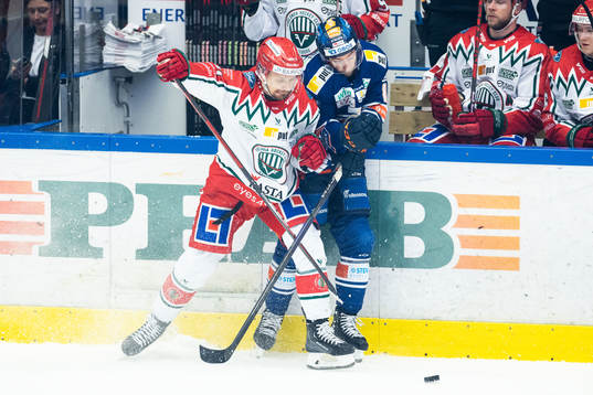 Frölundas Nicklas Lasu och Växjös Dan Sexton