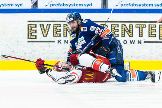Frölundas Tom Nilsson och Växjös Tobias Rieder