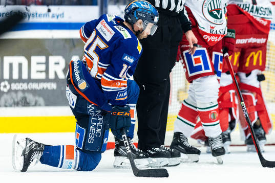 Växjös Dan Sexton deppar
