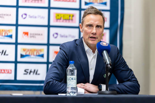 Frölundas tränare Roger Rönnberg på presskonferens
