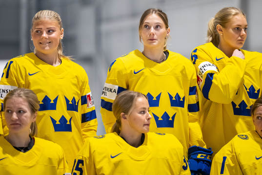 Lova Blom and Linnéa Andersson of the Swedish women's