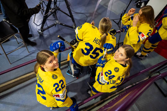 Hanna Thuvik and Felizia Wikner-Zienkiewicz of the Swedish