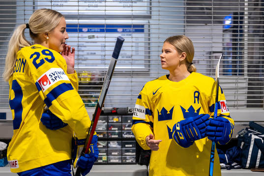 Olivia Carlsson and Maja Nylén-Persson of the Swedish