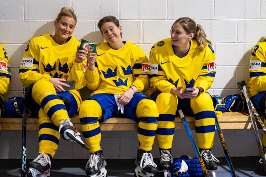 Josefine Holmgren, Lisa Johansson and Linnéa Andersson of