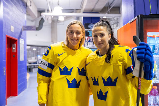 Hanna Olsson and Fanny Rask of the Swedish women's national