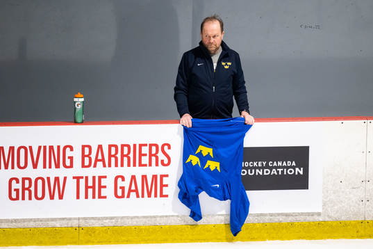 Equipment manager Benny Andersson of Sweden at a practice