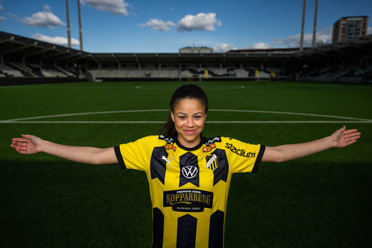 Häckens Felicia Schröder