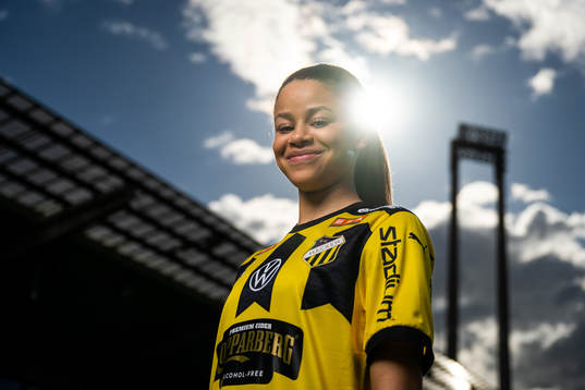 Häckens Felicia Schröder