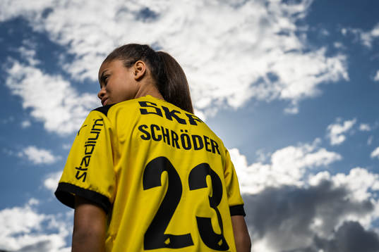 Häckens Felicia Schröder