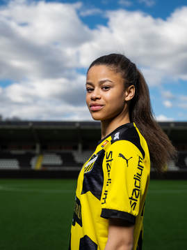 Häckens Felicia Schröder