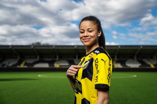 Häckens Felicia Schröder