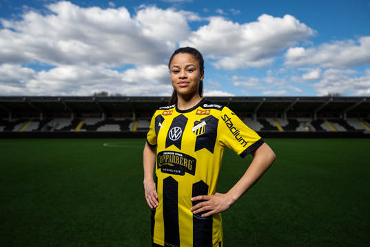 Häckens Felicia Schröder