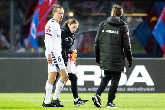 Östers Jesper Jonasson Westermark har ont