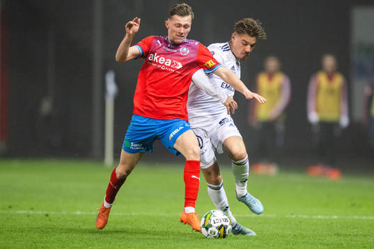 Helsingborgs Anton Nilsson och Östers Tatu Varmanen