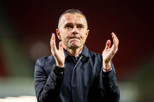 Östers tränare Srdjan Tufegdzic tackar supportrarna