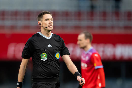 Domare Magnus Lindgren