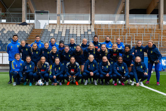 Bläddra bland fler bilder av Fotboll, Dam, U23, Sverige, Träning