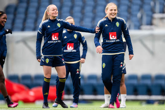 Zara Jönsson och Paulina Nyström