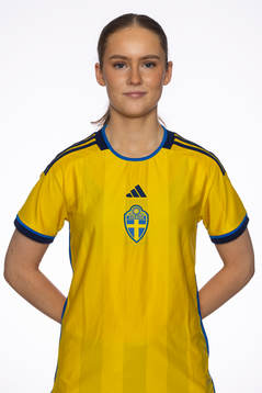 Thea Bäckström