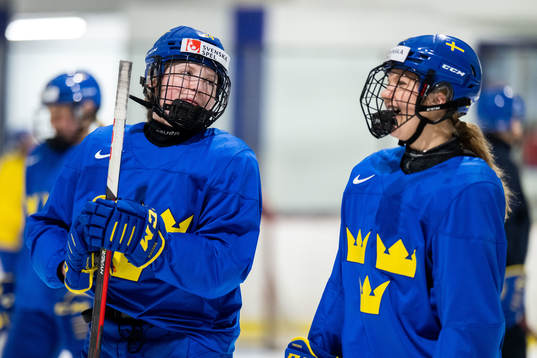 Felizia Wikner-Zienkiewicz and Ebba Hedqvist of Sweden at a