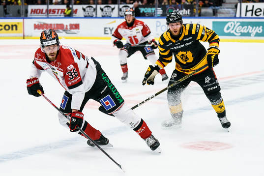 Örebros Emil Larsson och Skellefteås Filip Sandberg