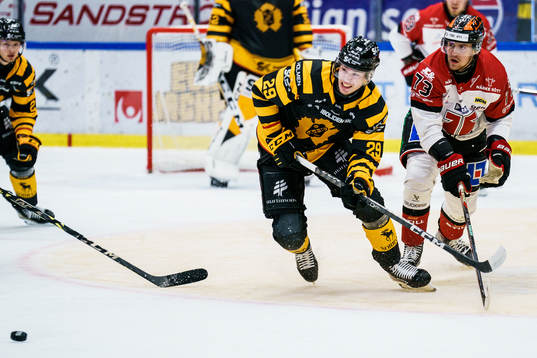 Skellefteås Albin Sundsvik och Örebros Oliver Eklind