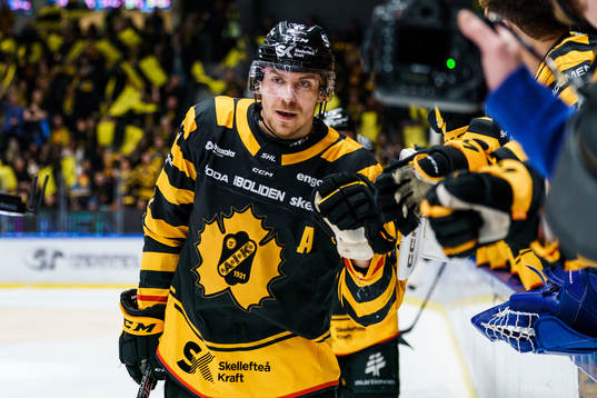 Skellefteås Pär Lindholm jublar