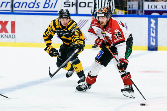 Skellefteås Elias Salomonsson och Örebros Emil Larsson