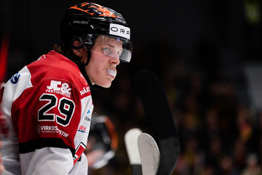 Örebros Milton Oscarson deppar