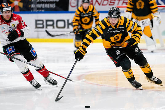 Örebros Oliver Eklind och Skellefteås Linus Lindström