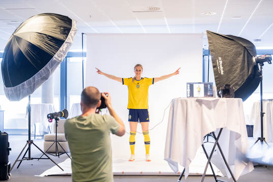 Bildbyrån’s Photographer Ludvig Thunman and Hanna
