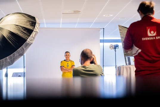 Bildbyrån’s Photographer Ludvig Thunman and Johanna