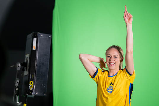 Amanda Ilestedt at a green screen filming with the women's