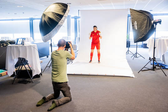 Bildbyrån’s Photographer Ludvig Thunman and goalkeeper