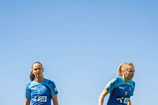 Caroline Graham Hansen and Ada Hegerberg of the Norwegian
