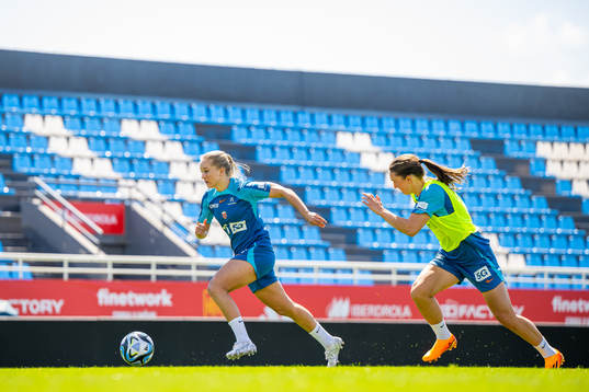 Amalie Eikeland and Vilde Bøe Risa of the Norwegian