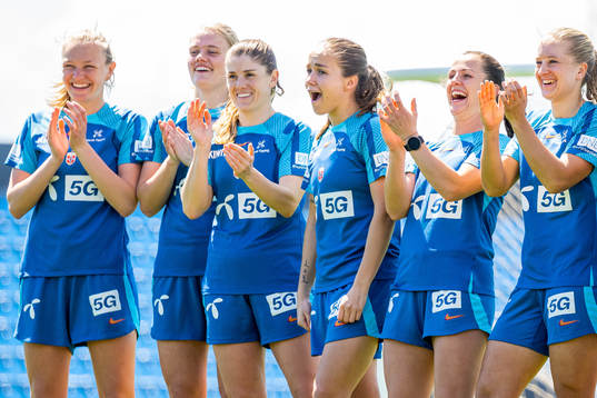 Frida Maanum, Mathilde Harviken, Maren Mjelde, Guro Reiten,