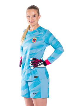 Goalkeeper Guro Pettersen of the Norwegian women’s