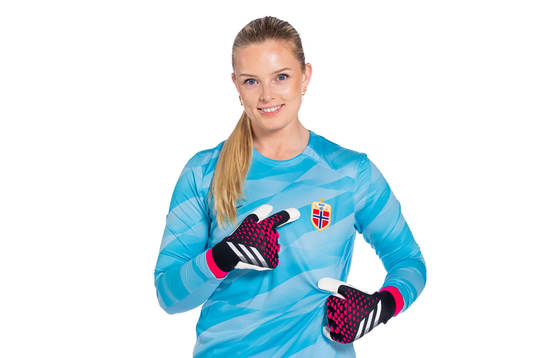 Goalkeeper Guro Pettersen of the Norwegian women’s