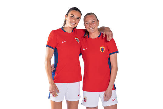 Ingrid Syrstad Engen and Frida Maanum of the Norwegian