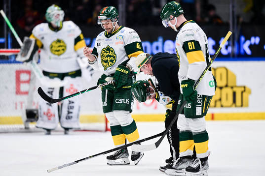 Björklövens Charles David Beaudoin har ont