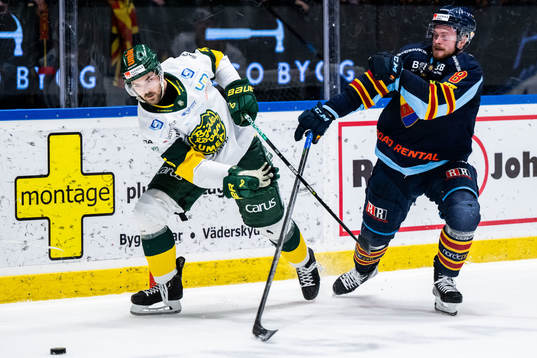 Björklövens Veeti Vainio och Djurgårdens Linus Arnesson