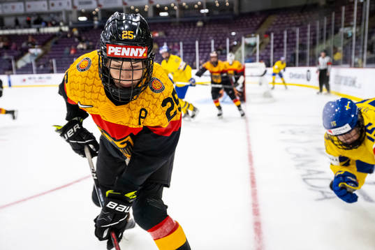Laura Kluge of Germany