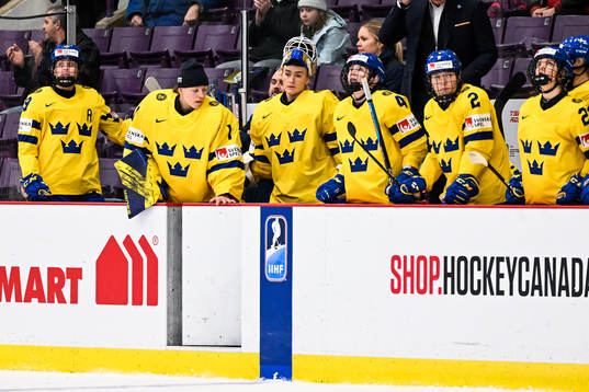 goaltender Emma Söderberg of Sweden looks dejected