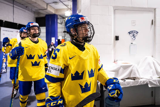 Mira Jungåker and Lisa Johansson of Sweden