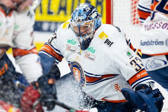 Växjös målvakt Emil Larmi